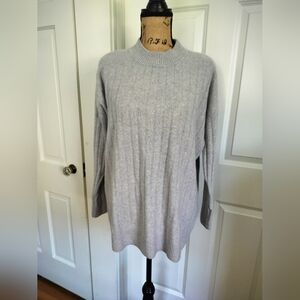 Saks Fifth Avenue Gray Cashmere Sweater Size L